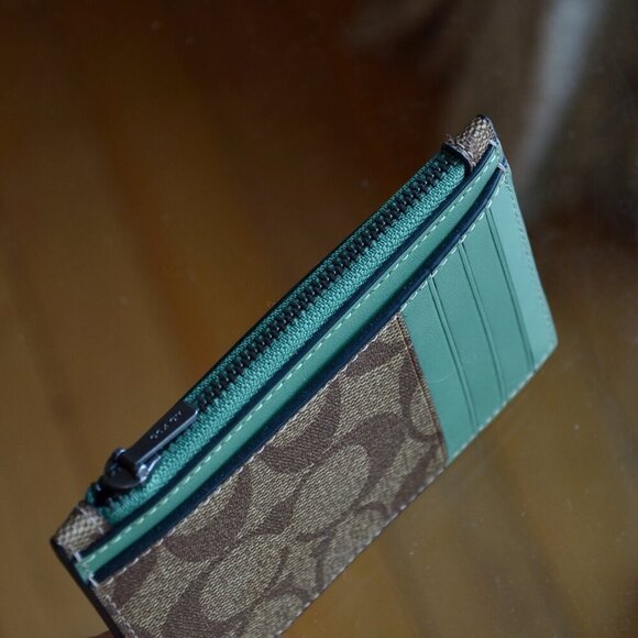 Coach C4281 Zip Card Case In Signature Canvas - Picture 6 of 7